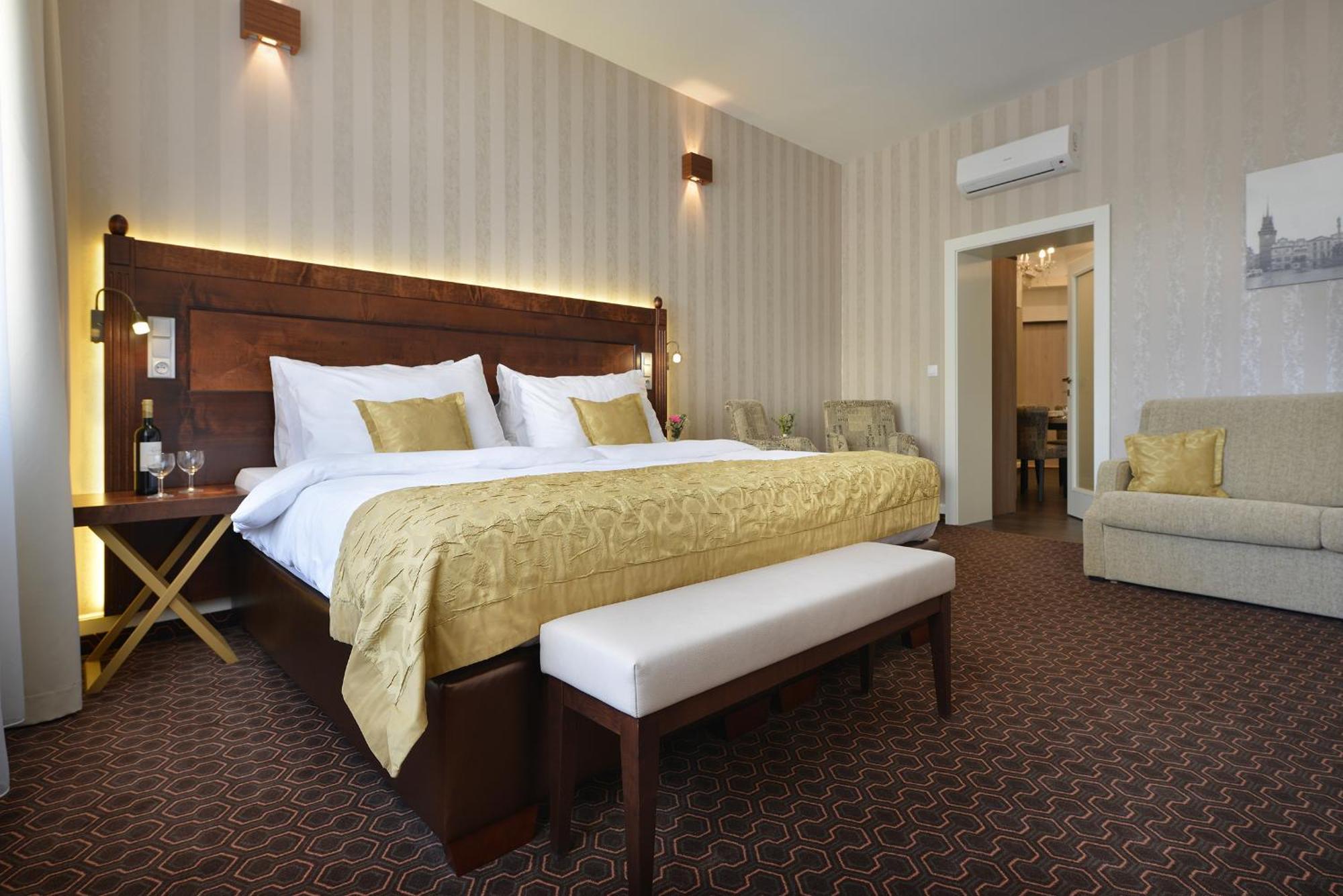 Vysocina Design Apartments Hlinsko Bagian luar foto