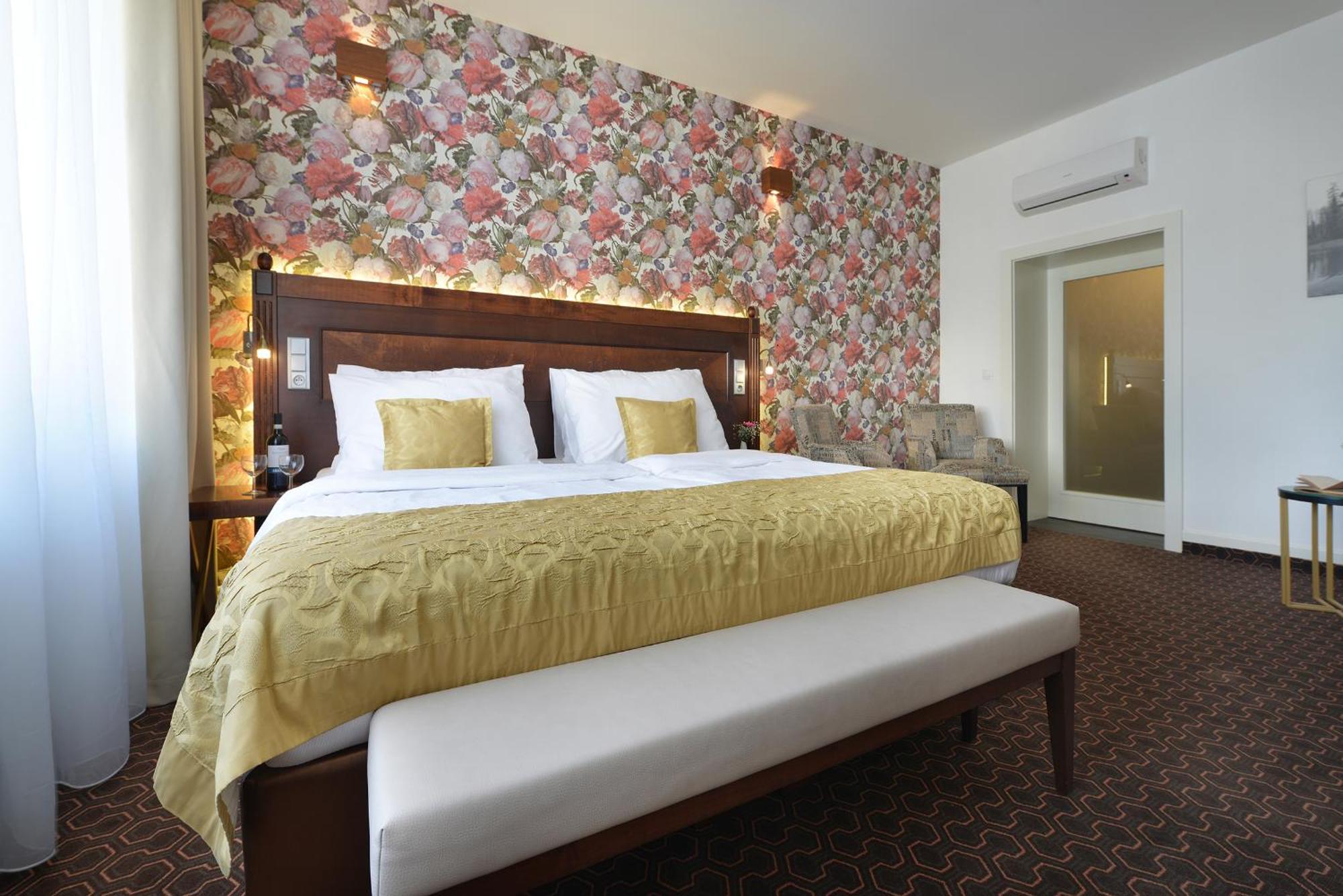 Vysocina Design Apartments Hlinsko Bagian luar foto