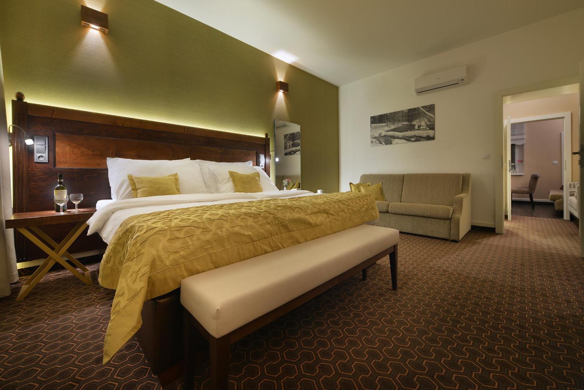 Vysocina Design Apartments Hlinsko Bagian luar foto